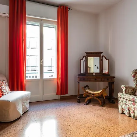 아파트 Comfort In The Heart Of 볼로냐